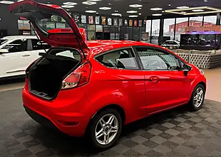 Used 2013 Ford Fiesta Zetec Red - Interior and Exterior details 18
