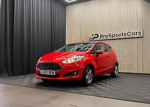 Used 2013 Ford Fiesta Zetec Red - Interior and Exterior details 6