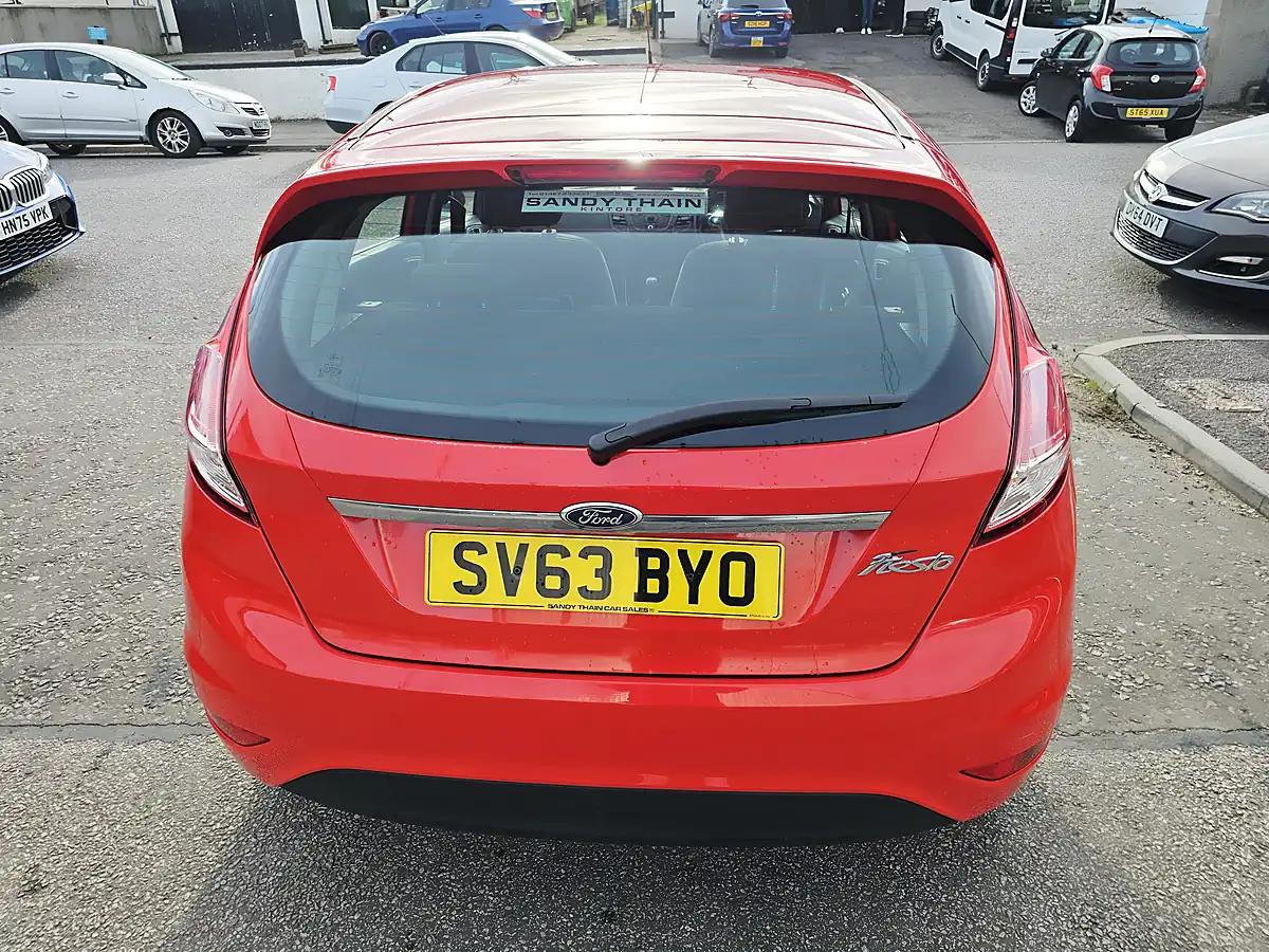 Used 2013 Ford Fiesta Zetec Red - Interior and Exterior details 3