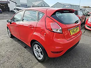 Used 2013 Ford Fiesta Zetec Red - Interior and Exterior details 4