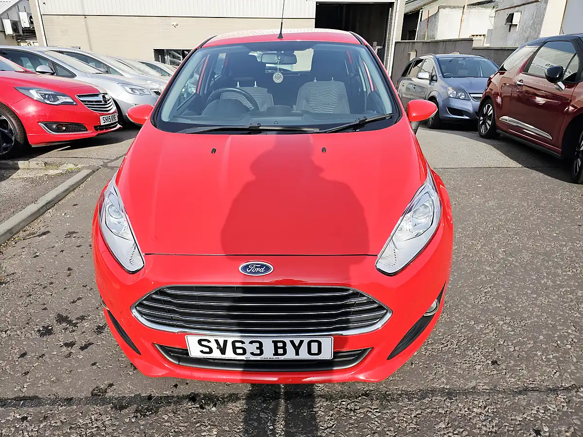 Used 2013 Ford Fiesta Zetec Red - Interior and Exterior details 6