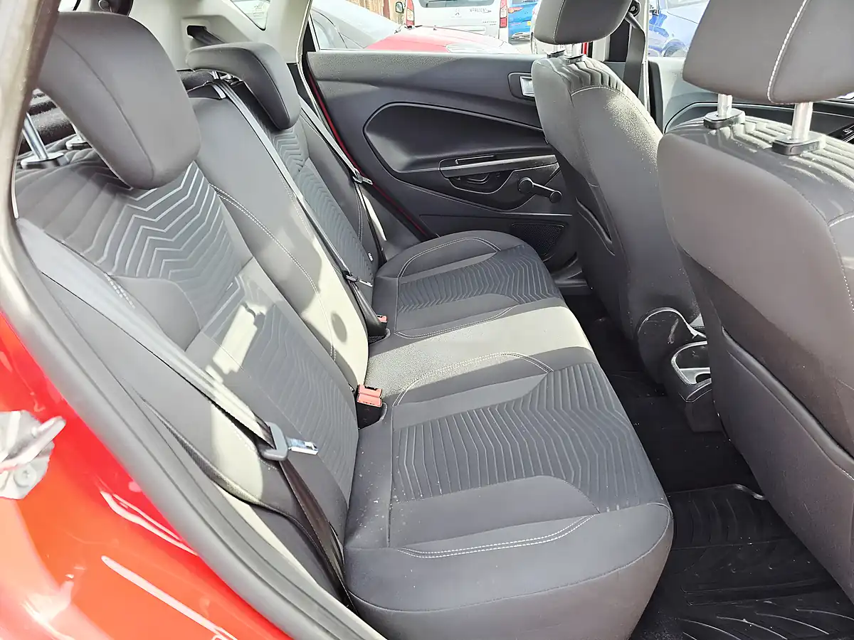 Used 2013 Ford Fiesta Zetec Red - Interior and Exterior details 8