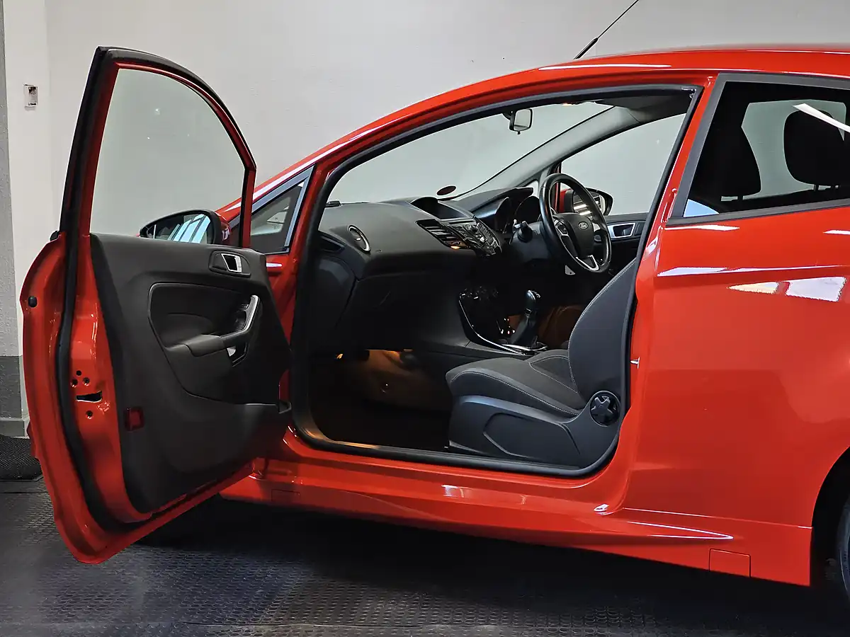 Used 2013 Ford Fiesta Zetec S Race Red - Interior and Exterior details 13