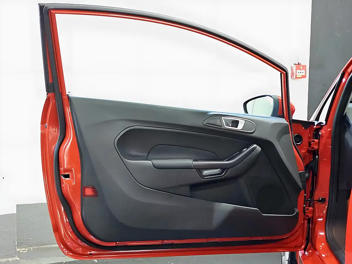 Used 2013 Ford Fiesta Zetec S Race Red - Interior and Exterior details 16