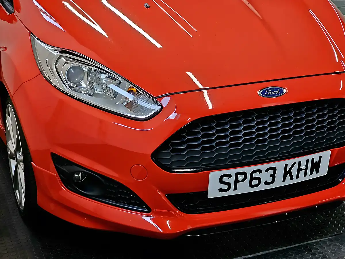 Used 2013 Ford Fiesta Zetec S Race Red - Interior and Exterior details 19