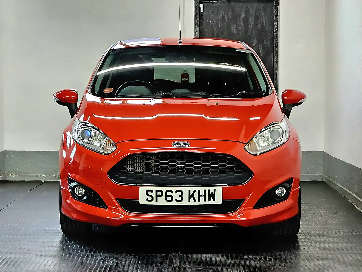 Used 2013 Ford Fiesta Zetec S Race Red - Interior and Exterior details 3