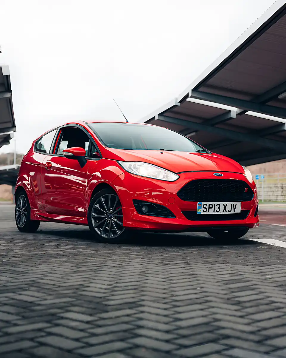 Used 2013 Ford Fiesta Zetec S Red - Interior and Exterior details 13