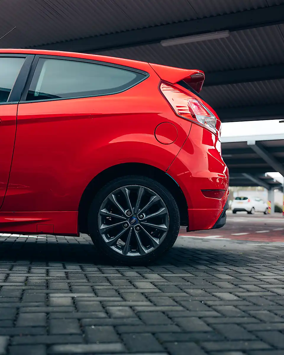 Used 2013 Ford Fiesta Zetec S Red - Interior and Exterior details 9