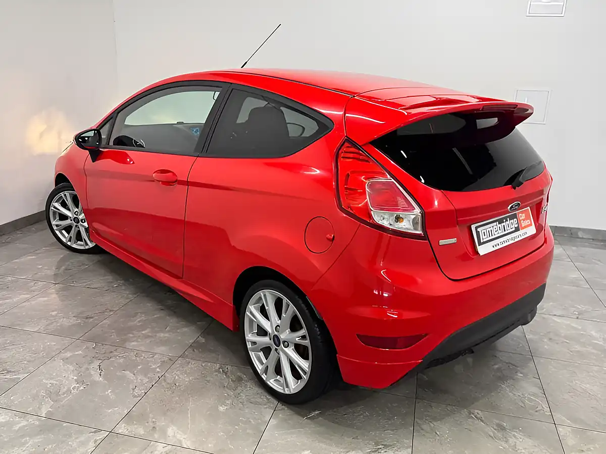 Used 2013 Ford Fiesta Zetec S Red - Interior and Exterior details 5