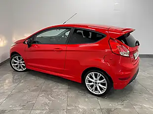 Used 2013 Ford Fiesta Zetec S Red - Interior and Exterior details 6