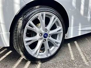Used 2013 Ford Fiesta Zetec S White - Interior and Exterior details 19