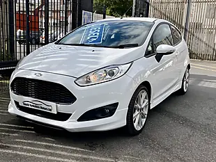 Used 2013 Ford Fiesta Zetec S White - Interior and Exterior details 3