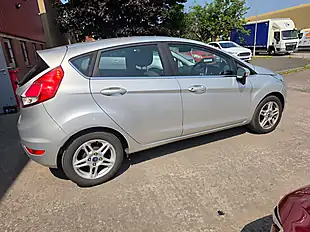 Used 2013 Ford Fiesta Zetec Silver - Interior and Exterior details 12