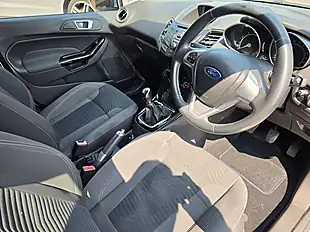 Used 2013 Ford Fiesta Zetec Silver - Interior and Exterior details 15