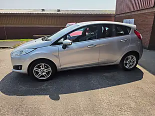 Used 2013 Ford Fiesta Zetec Silver - Interior and Exterior details 6
