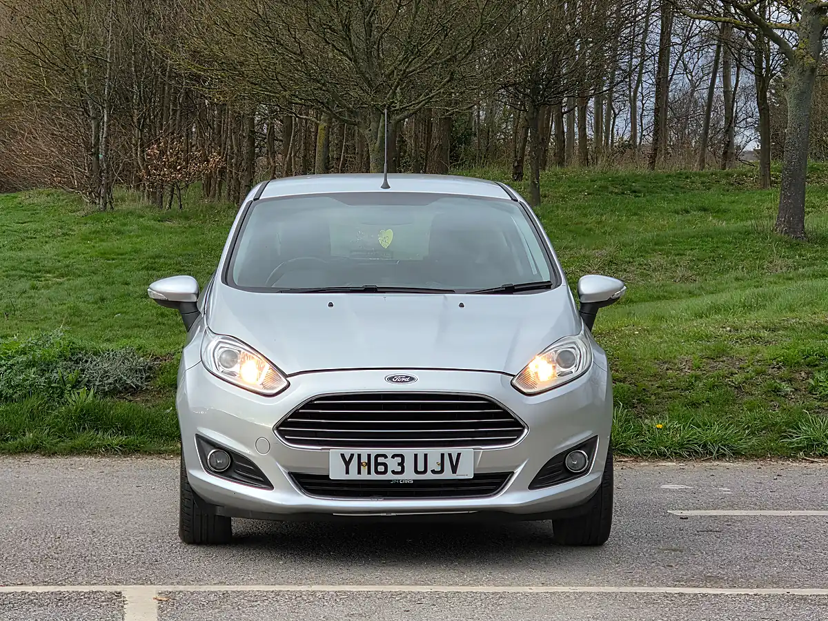 Used 2013 Ford Fiesta Zetec Silver - Interior and Exterior details 2