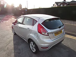 Used 2013 Ford Fiesta Zetec Silver - Interior and Exterior details 3