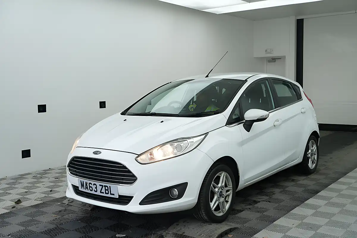 Used 2013 Ford Fiesta Zetec White - Interior and Exterior details 2