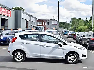 Used 2013 Ford Fiesta Zetec White - Interior and Exterior details 10