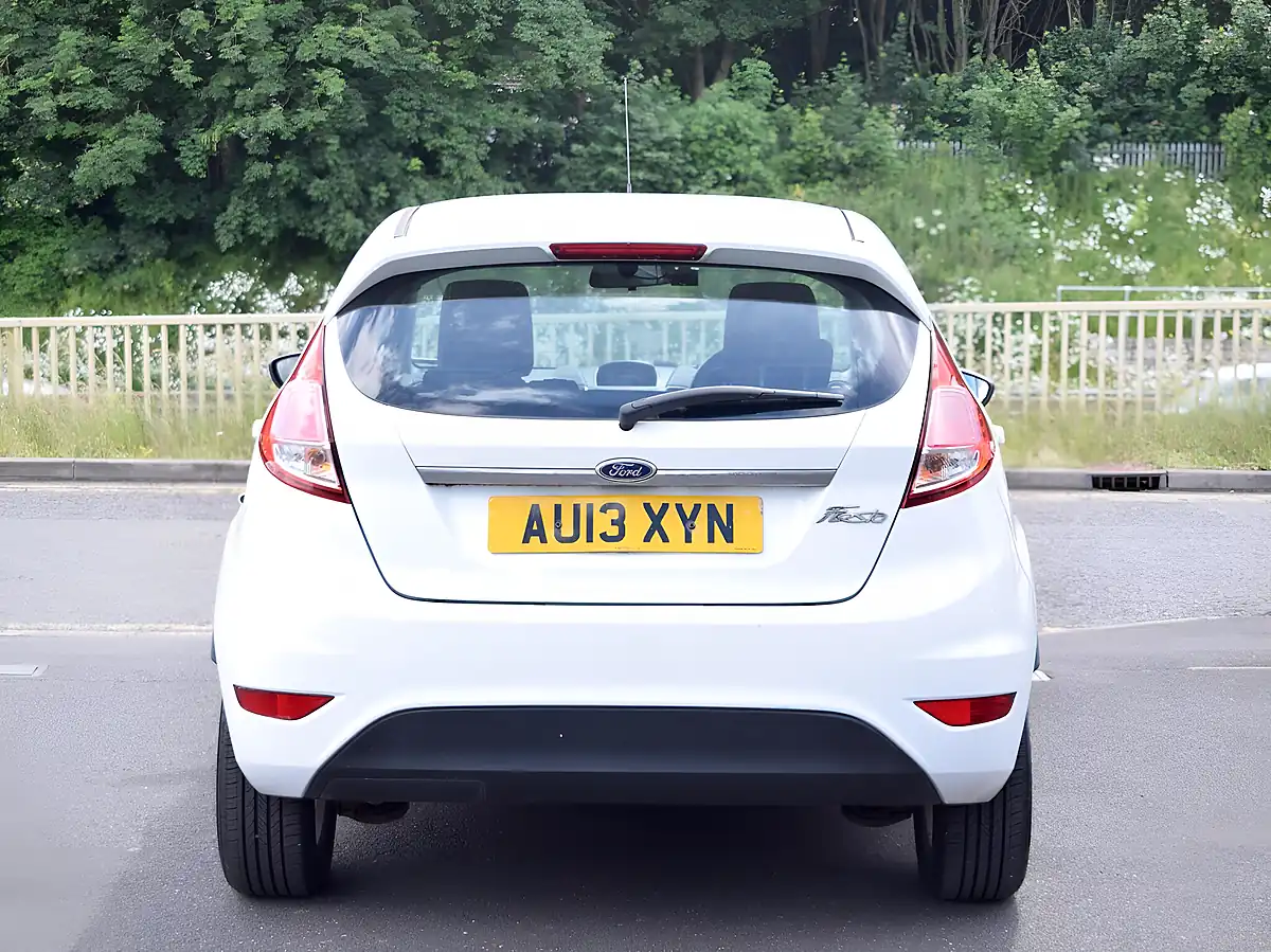 Used 2013 Ford Fiesta Zetec White - Interior and Exterior details 6