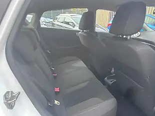 Used 2013 Ford Fiesta Zetec White - Interior and Exterior details 9