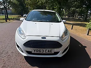 Used 2013 Ford Fiesta Zetec White - Interior and Exterior details 8