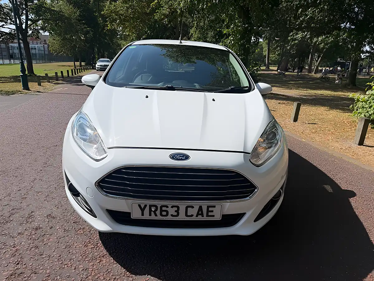 Used 2013 Ford Fiesta Zetec White - Interior and Exterior details 8