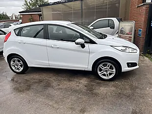 Used 2013 Ford Fiesta Zetec White - Interior and Exterior details 3