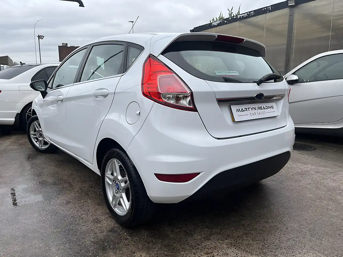 Used 2013 Ford Fiesta Zetec White - Interior and Exterior details 6