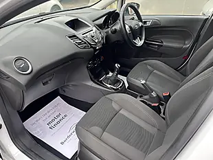 Used 2013 Ford Fiesta Zetec White - Interior and Exterior details 9