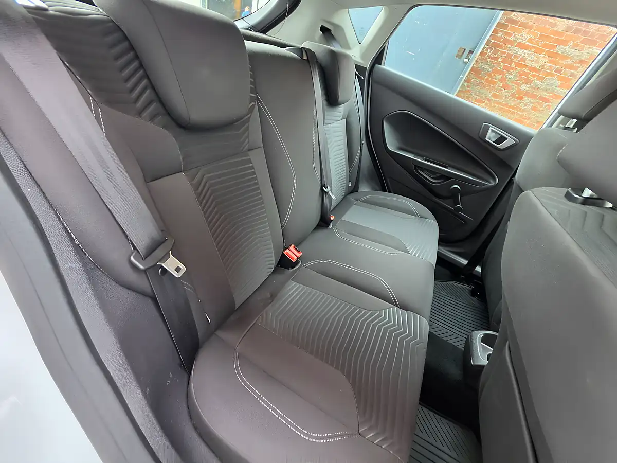 Used 2013 Ford Fiesta Zetec White - Interior and Exterior details 10