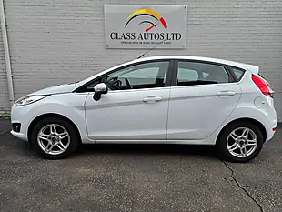 Used 2013 Ford Fiesta Zetec White - Interior and Exterior details 15