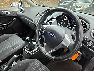 Used 2013 Ford Fiesta Zetec White - Interior and Exterior details 9