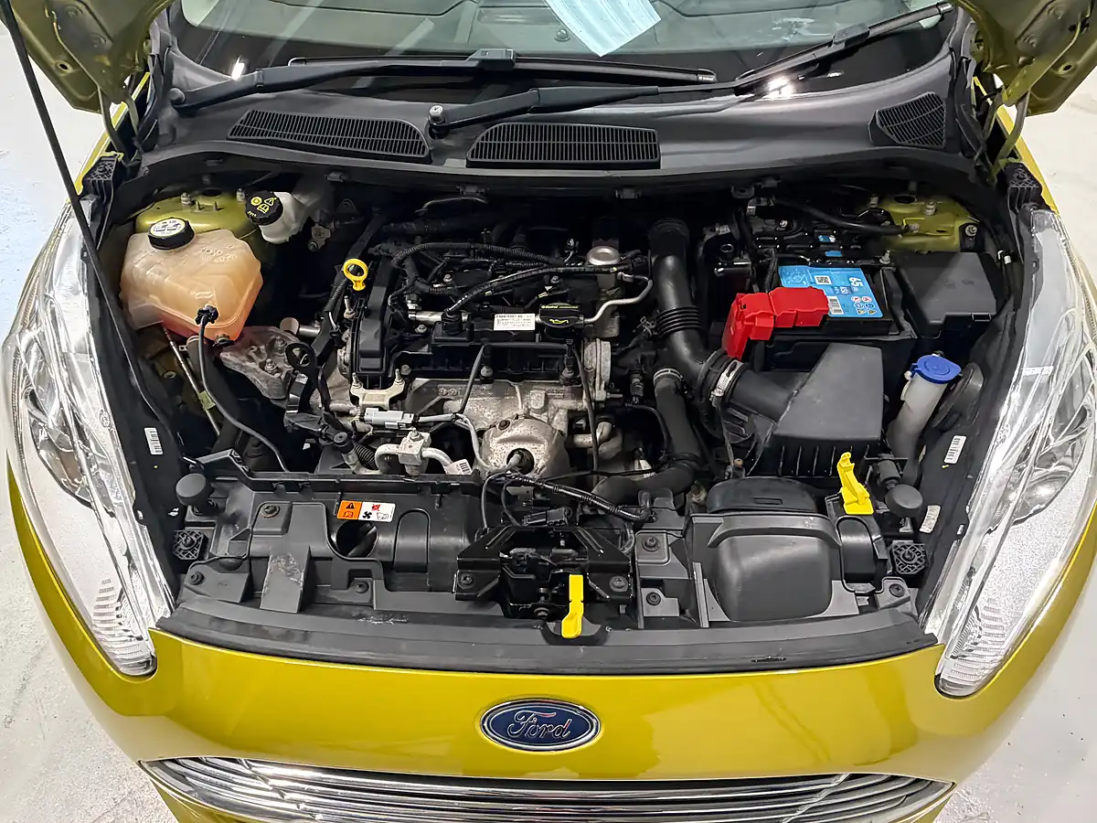 Used 2013 Ford Fiesta Zetec Yellow - Interior and Exterior details 12