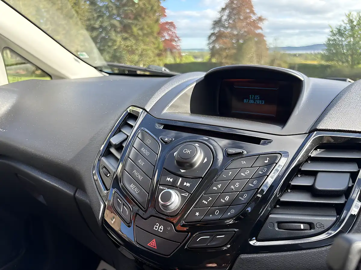 Used 2013 Ford Fiesta Ztech S Metallic Ocean Blue - Interior and Exterior details 13