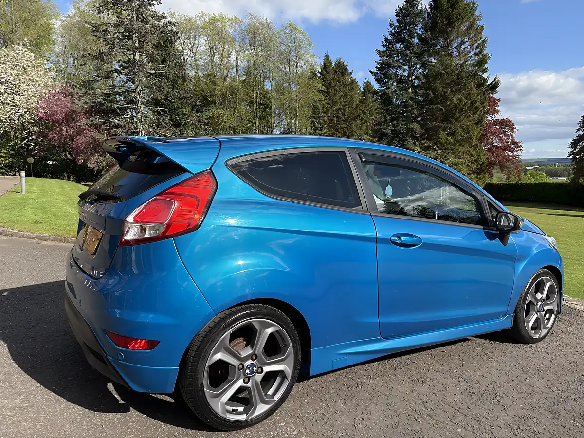 Used 2013 Ford Fiesta Ztech S Metallic Ocean Blue - Interior and Exterior details 7