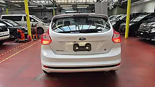 Used 2013 Ford Focus Sports White - Interior and Exterior details 18