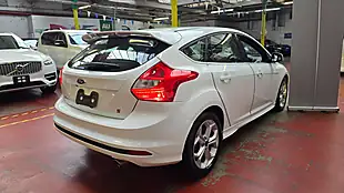 Used 2013 Ford Focus Sports White - Interior and Exterior details 3