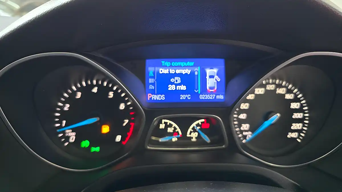 Used 2013 Ford Focus Sports White - Interior and Exterior details 8