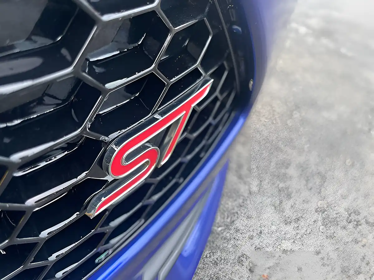 Used 2013 Ford Focus ST-2 Blue - Interior and Exterior details 19