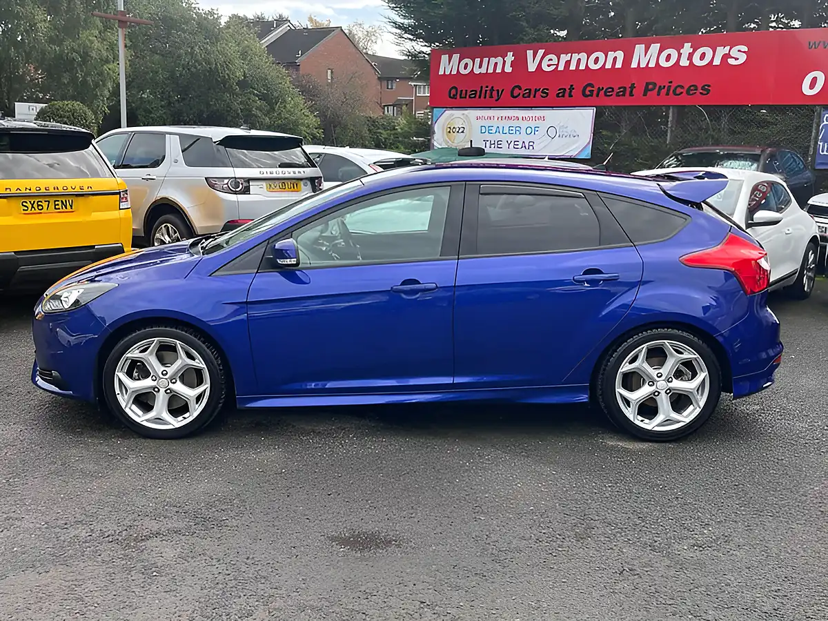 Used 2013 Ford Focus ST-2 Blue - Interior and Exterior details 5