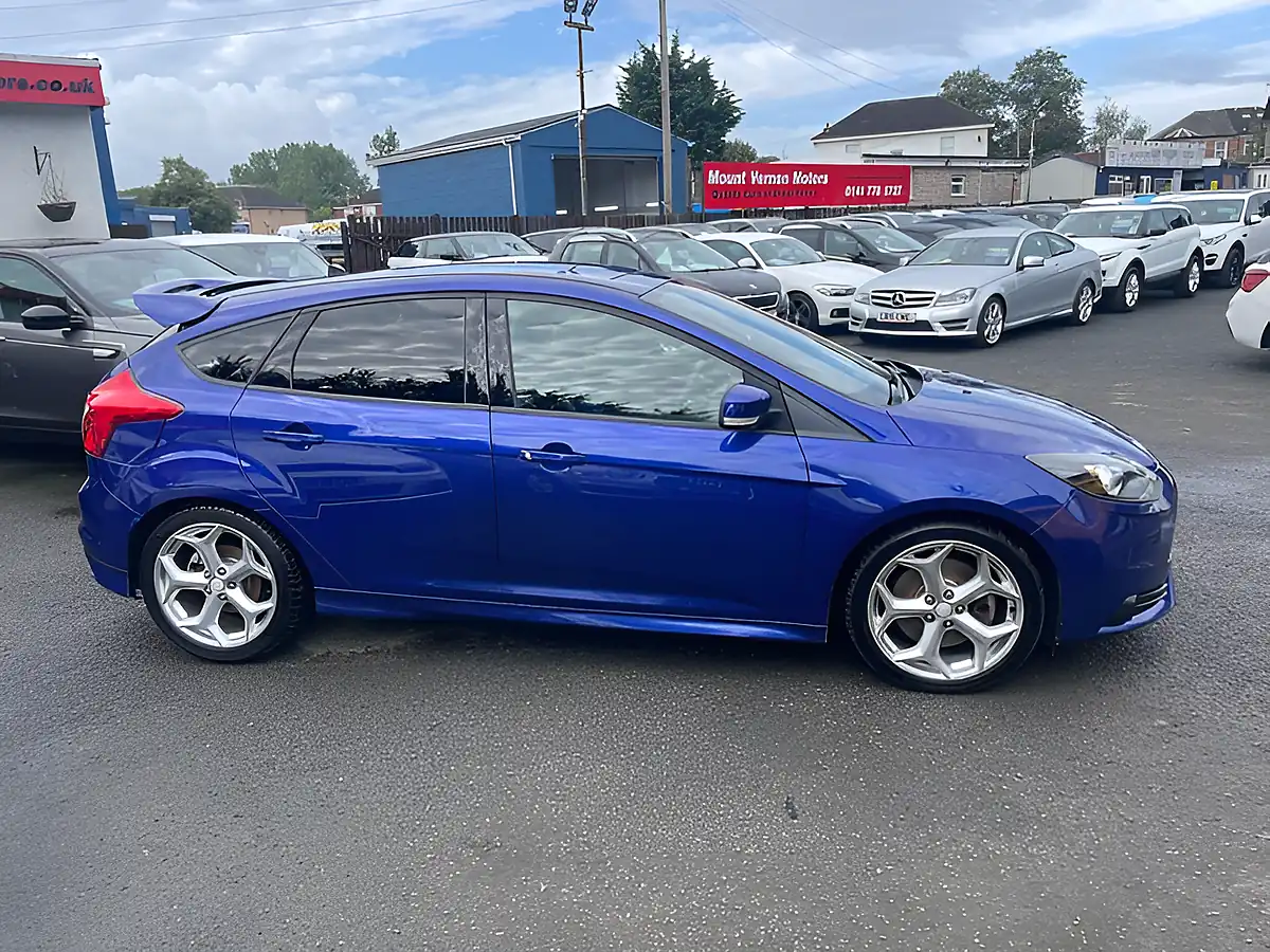 Used 2013 Ford Focus ST-2 Blue - Interior and Exterior details 9