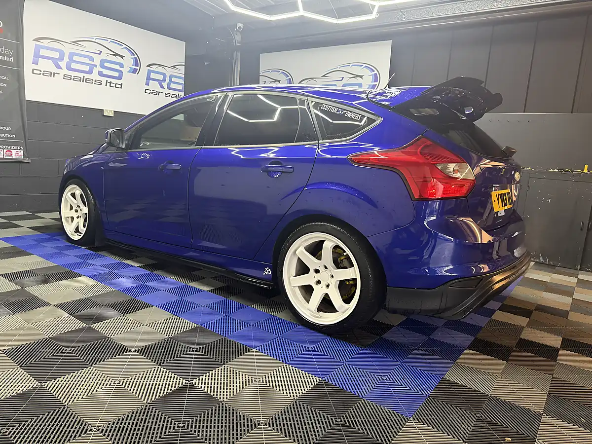Used 2013 Ford Focus ST-2 Blue - Interior and Exterior details 10