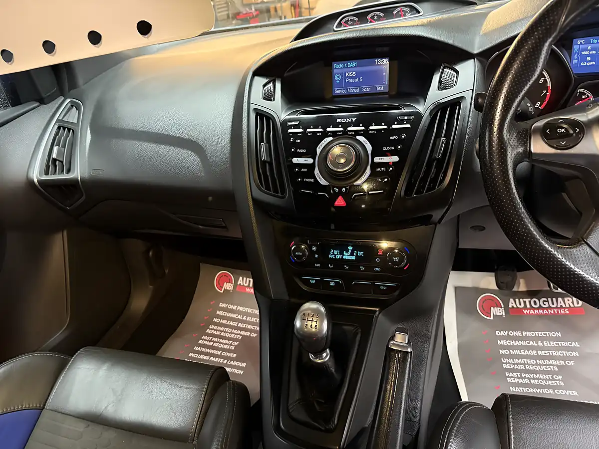 Used 2013 Ford Focus ST-2 Blue - Interior and Exterior details 16