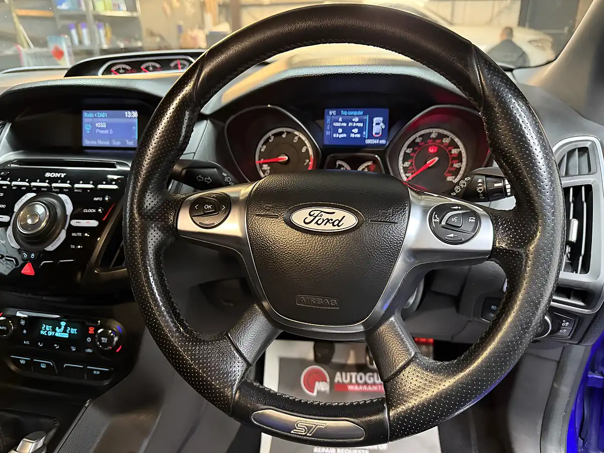 Used 2013 Ford Focus ST-2 Blue - Interior and Exterior details 17