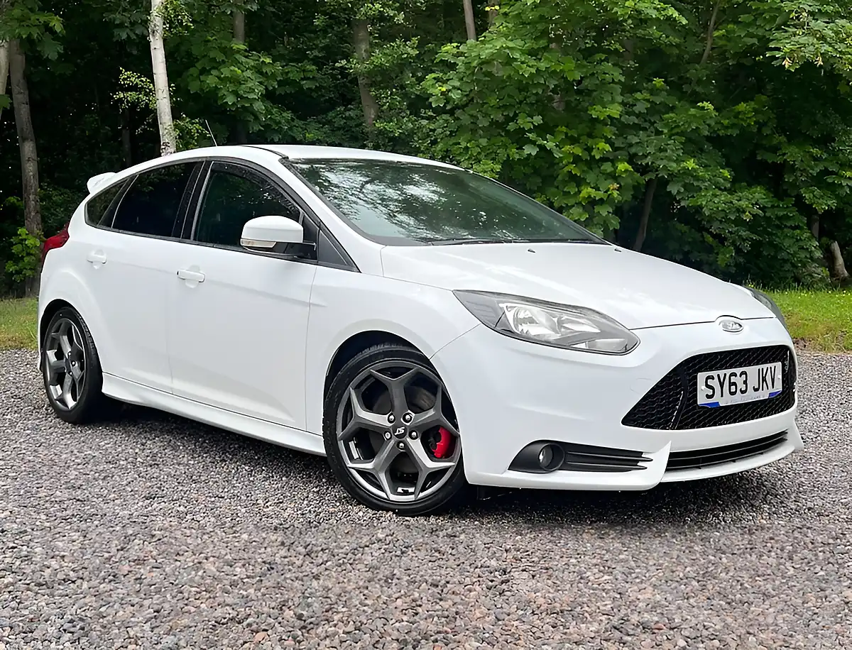 Used 2013 Ford Focus ST-2 Frozen White - Front View