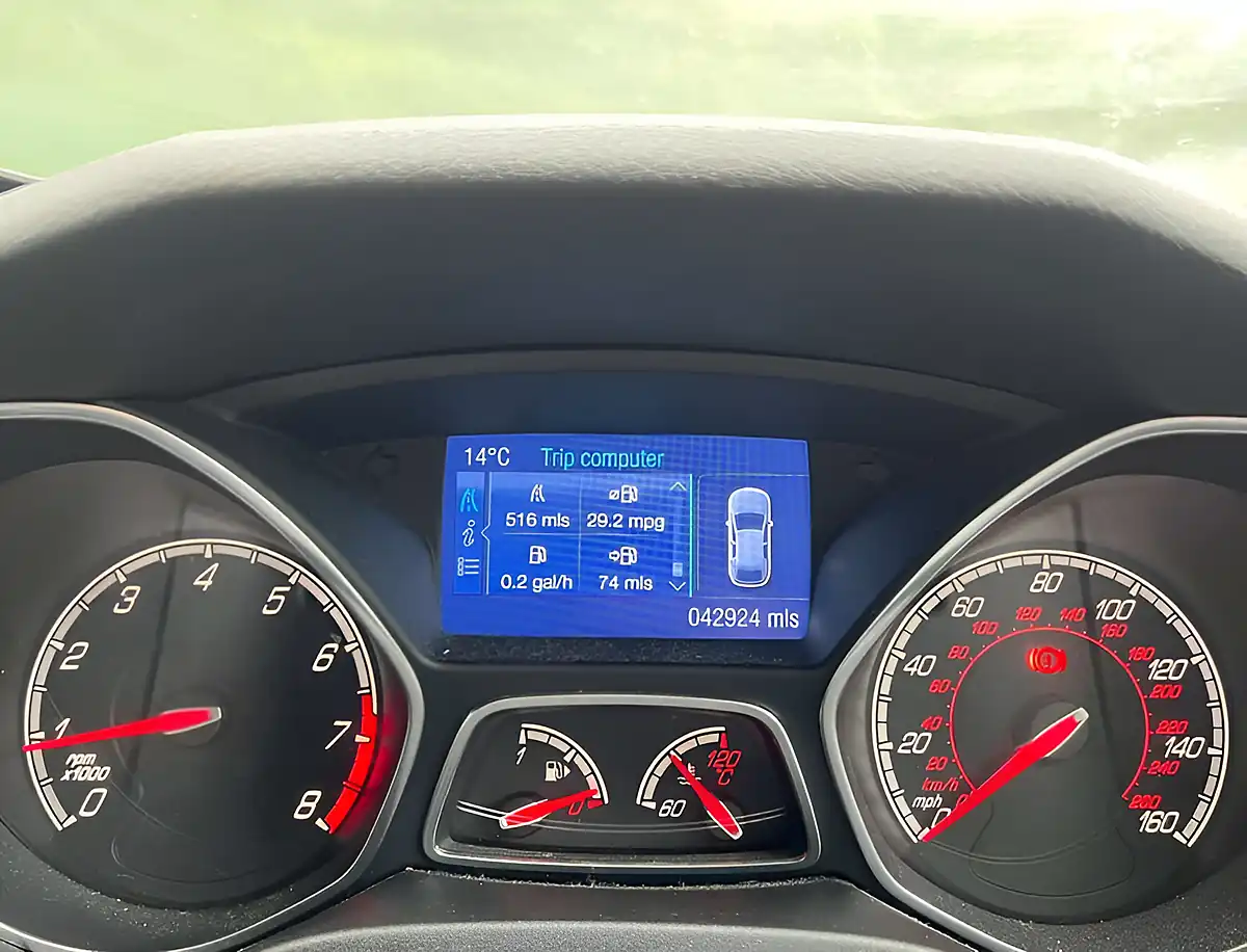 Used 2013 Ford Focus ST-2 Frozen White - Interior and Exterior details 11