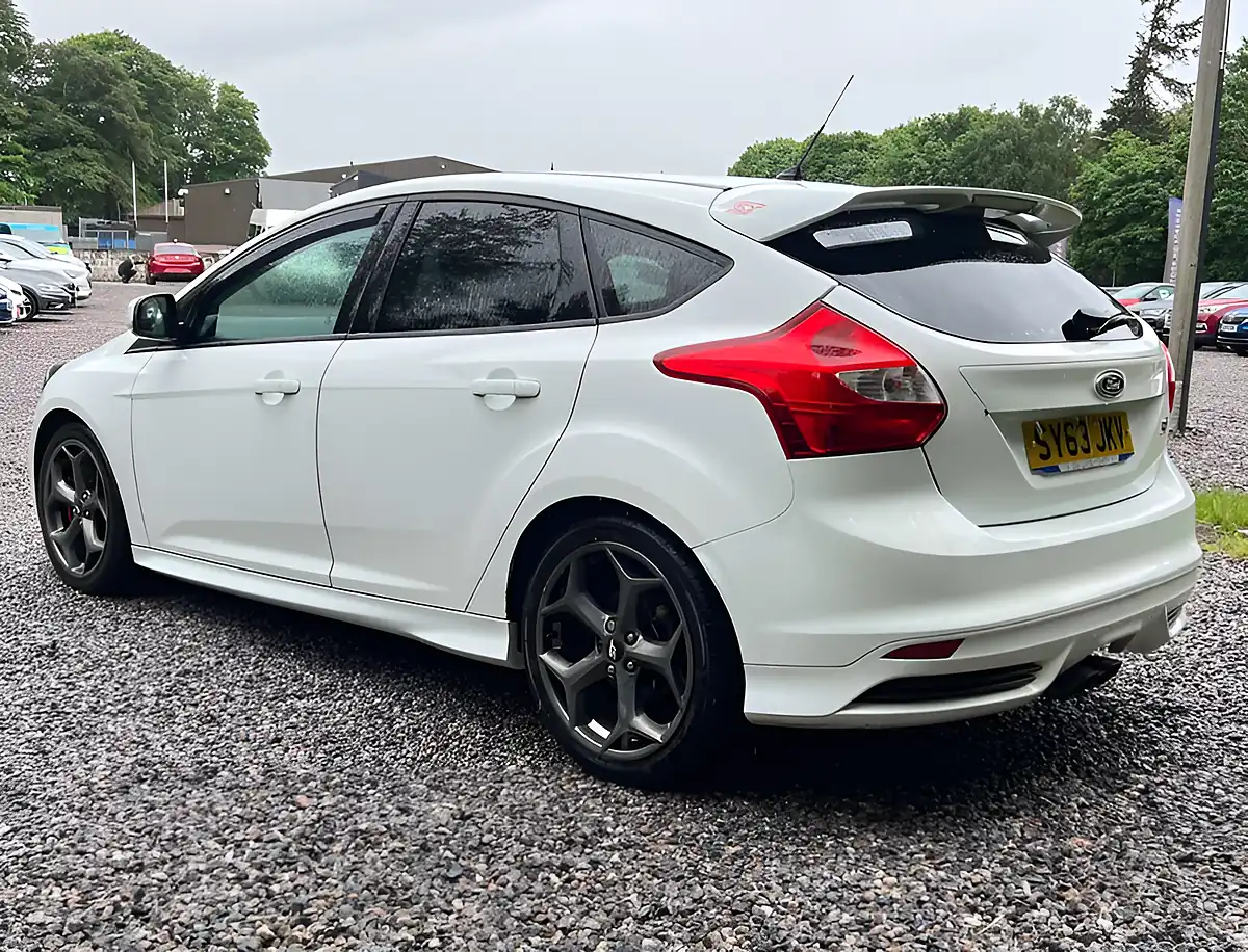Used 2013 Ford Focus ST-2 Frozen White - Interior and Exterior details 5