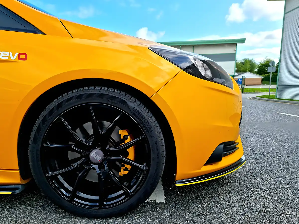 Used 2013 Ford Focus ST-2 Tangerine Scream - Interior and Exterior details 10