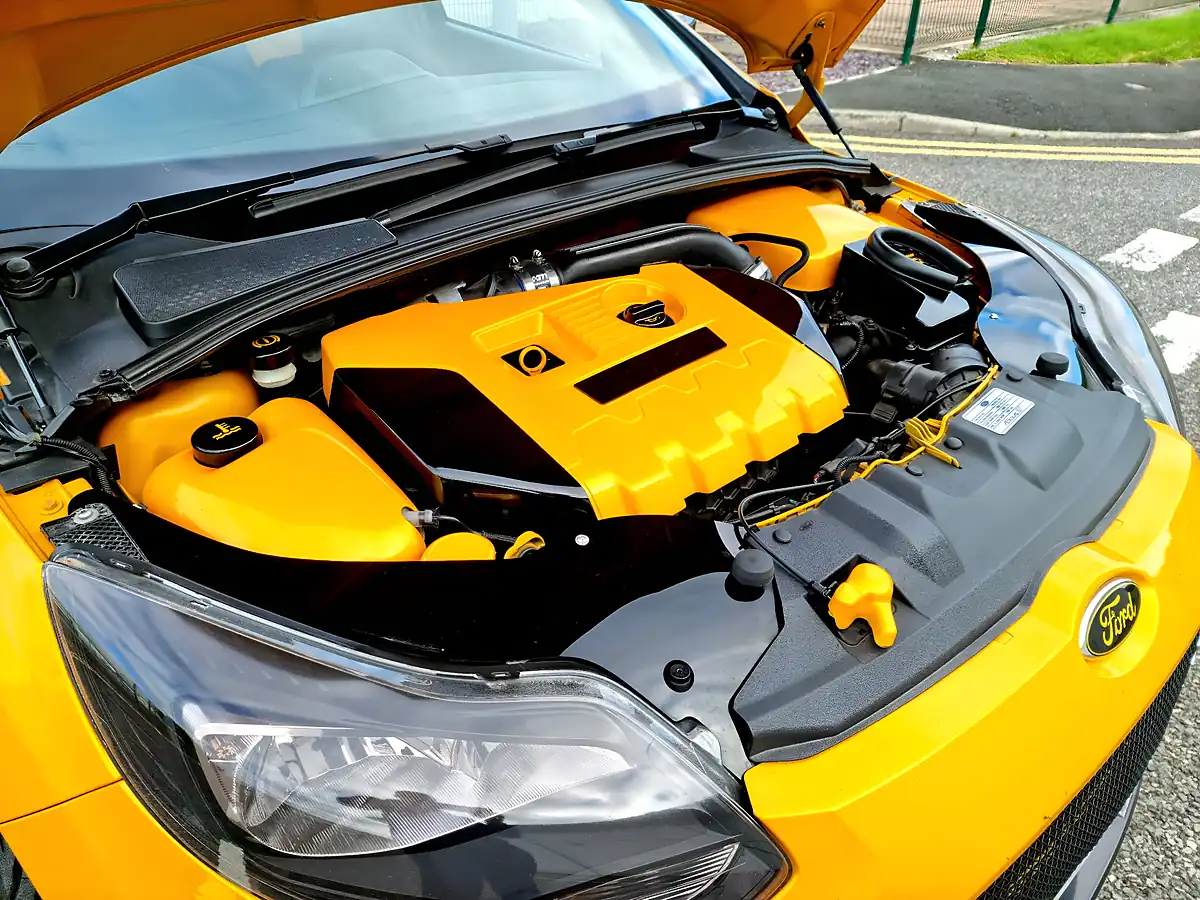 Used 2013 Ford Focus ST-2 Tangerine Scream - Interior and Exterior details 17